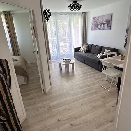 Appartement Cozy & Modern 2-room Apartment, Private Parking, Montévrain